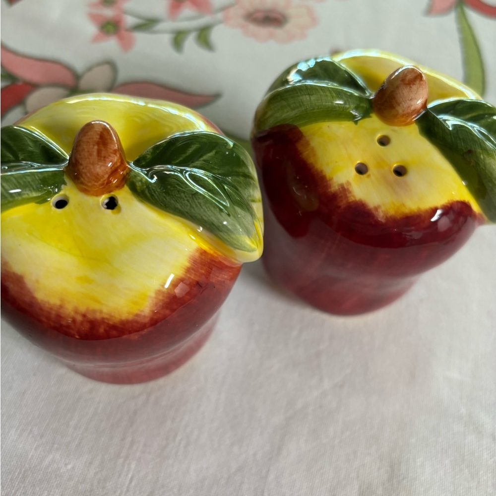 Apple Shaped Salt and Pepper Shakers
